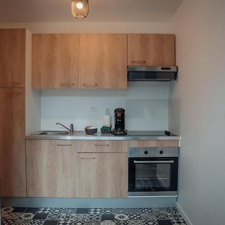 Superbe Appartement Avec Terrasse Au Calme Ernee Екстер'єр фото