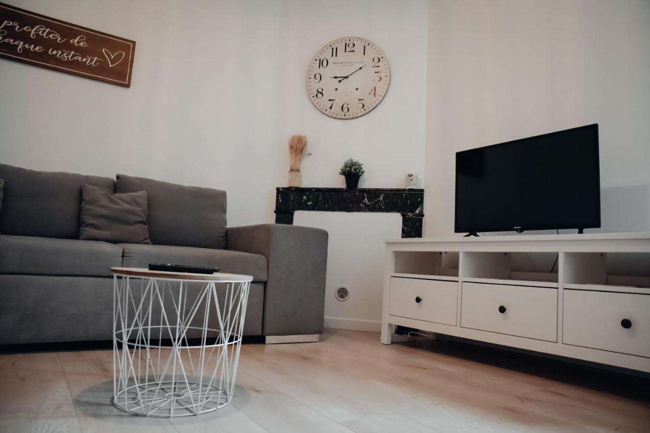 Superbe Appartement Avec Terrasse Au Calme Ernee Екстер'єр фото