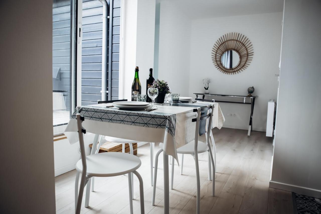 Superbe Appartement Avec Terrasse Au Calme Ernee Екстер'єр фото