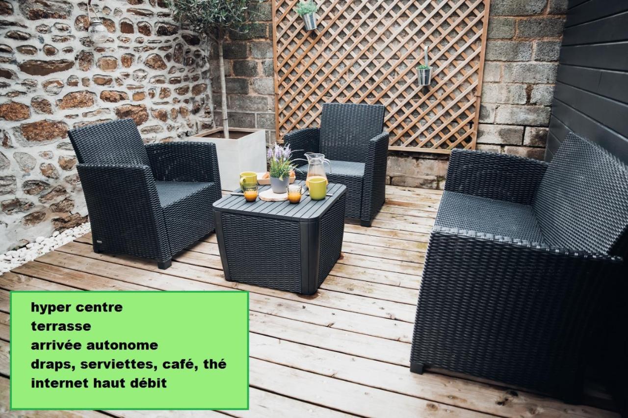 Superbe Appartement Avec Terrasse Au Calme Ernee Екстер'єр фото